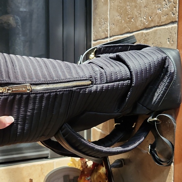 Steve Madden black extra large shoulder bag plus backpack - Picture 9 of 16